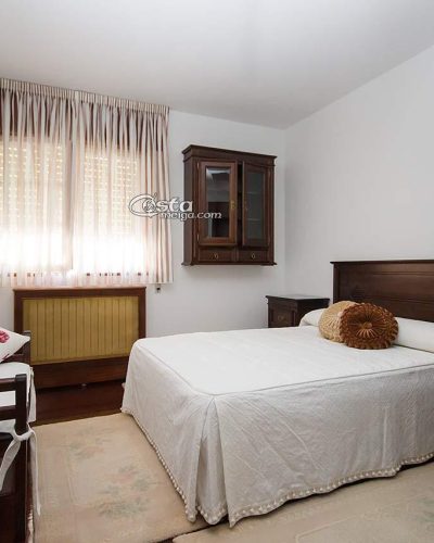 Lola_1280_24